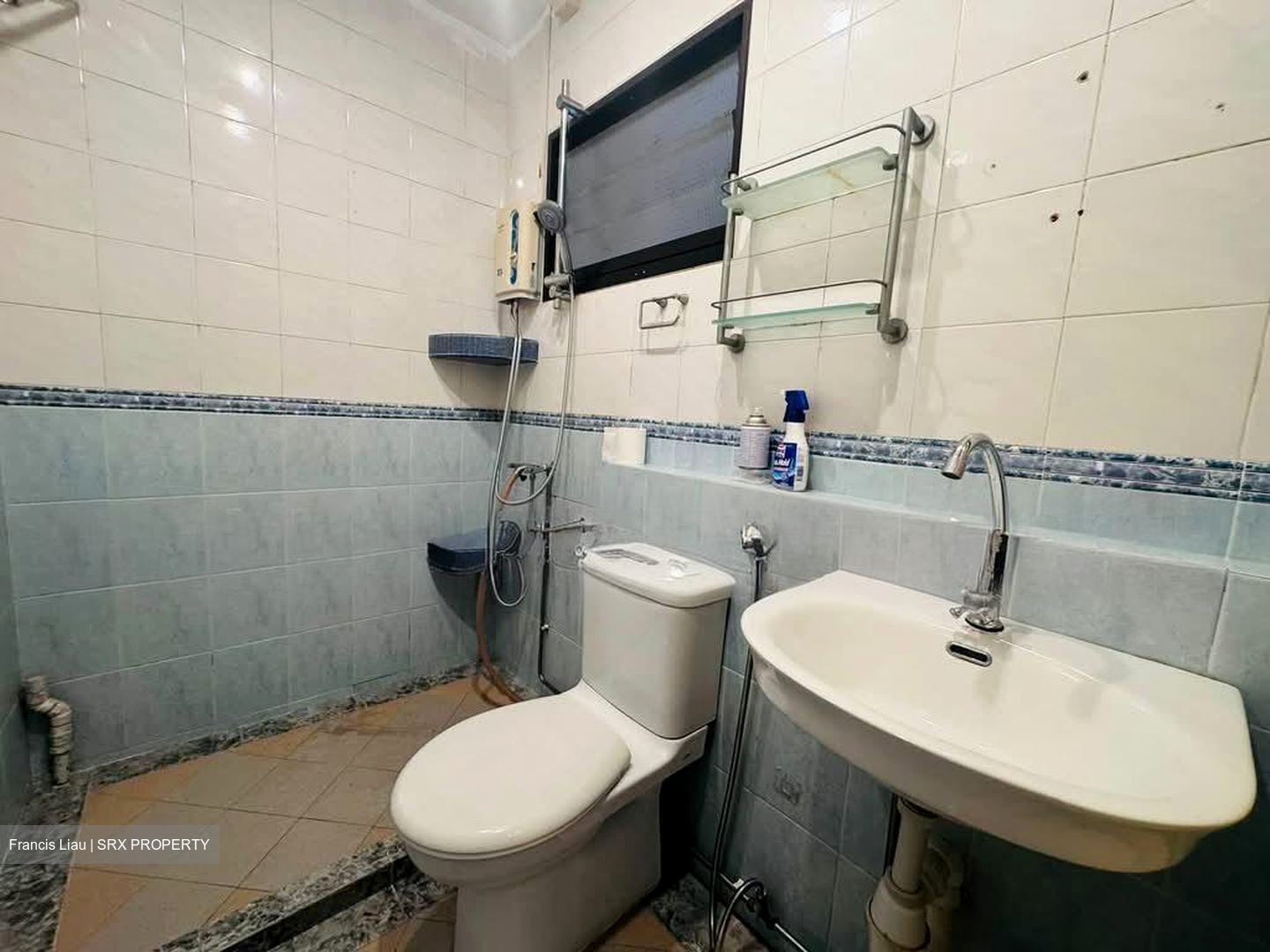 Blk 577 Hougang Avenue 4 (Hougang), HDB Executive #547068421